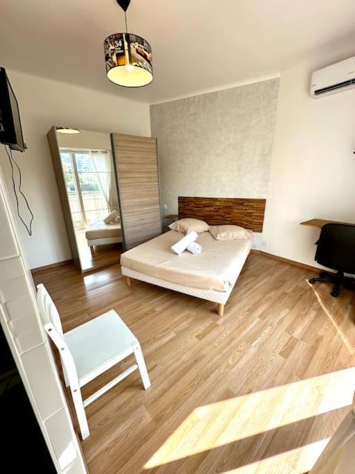 Appartement Avec 4 Chambres Doubles - Proche De La Mer, Des Transports Et De La Promenade Des Anglais Nisa Exterior foto